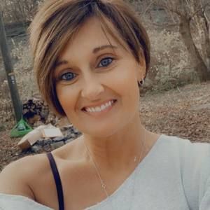 Meet your Posher, Alicia